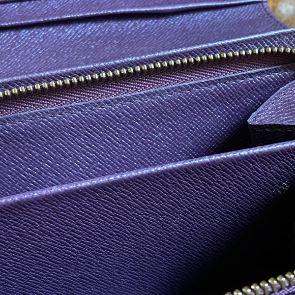 LOUIS VUITTON EPI WALLET - Picture 9 of 15